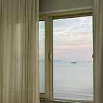 Sea View *