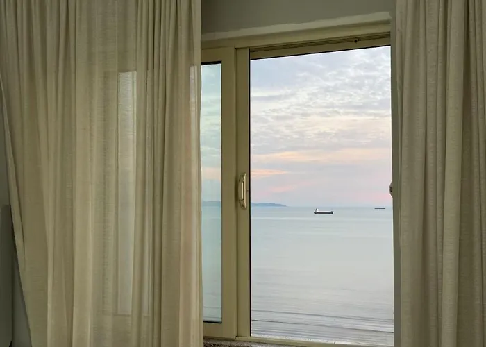 Sea View *