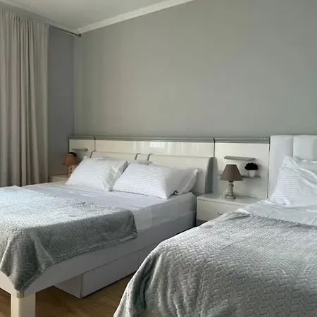 Sea View Apartment *